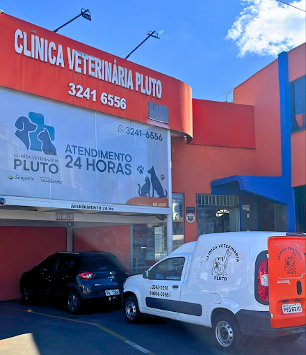 Fachada da Clínica Veterinária Pluto com atendimento 24 horas